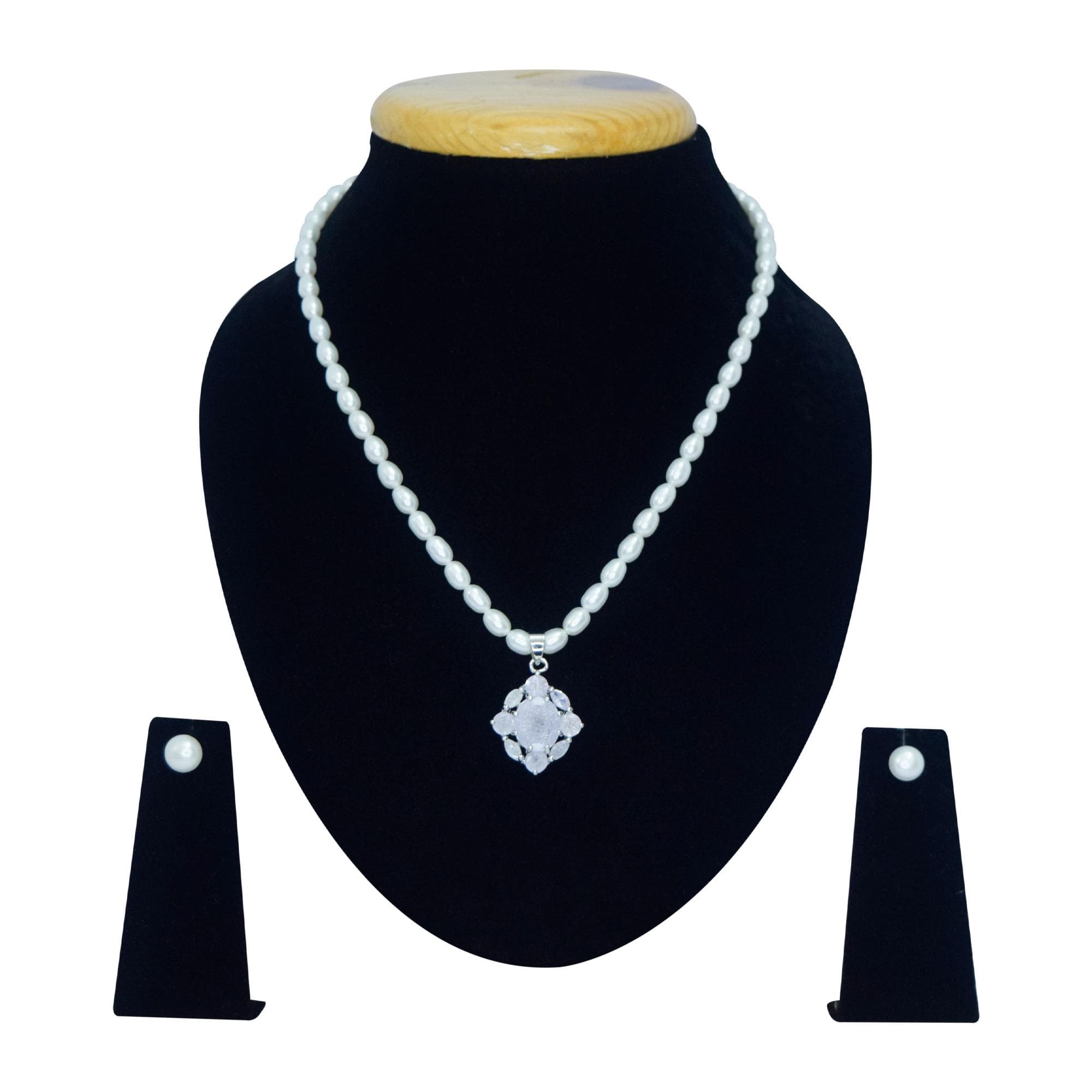 Elegant White Oval Pearl Necklace With Pink Sandstone Pendant