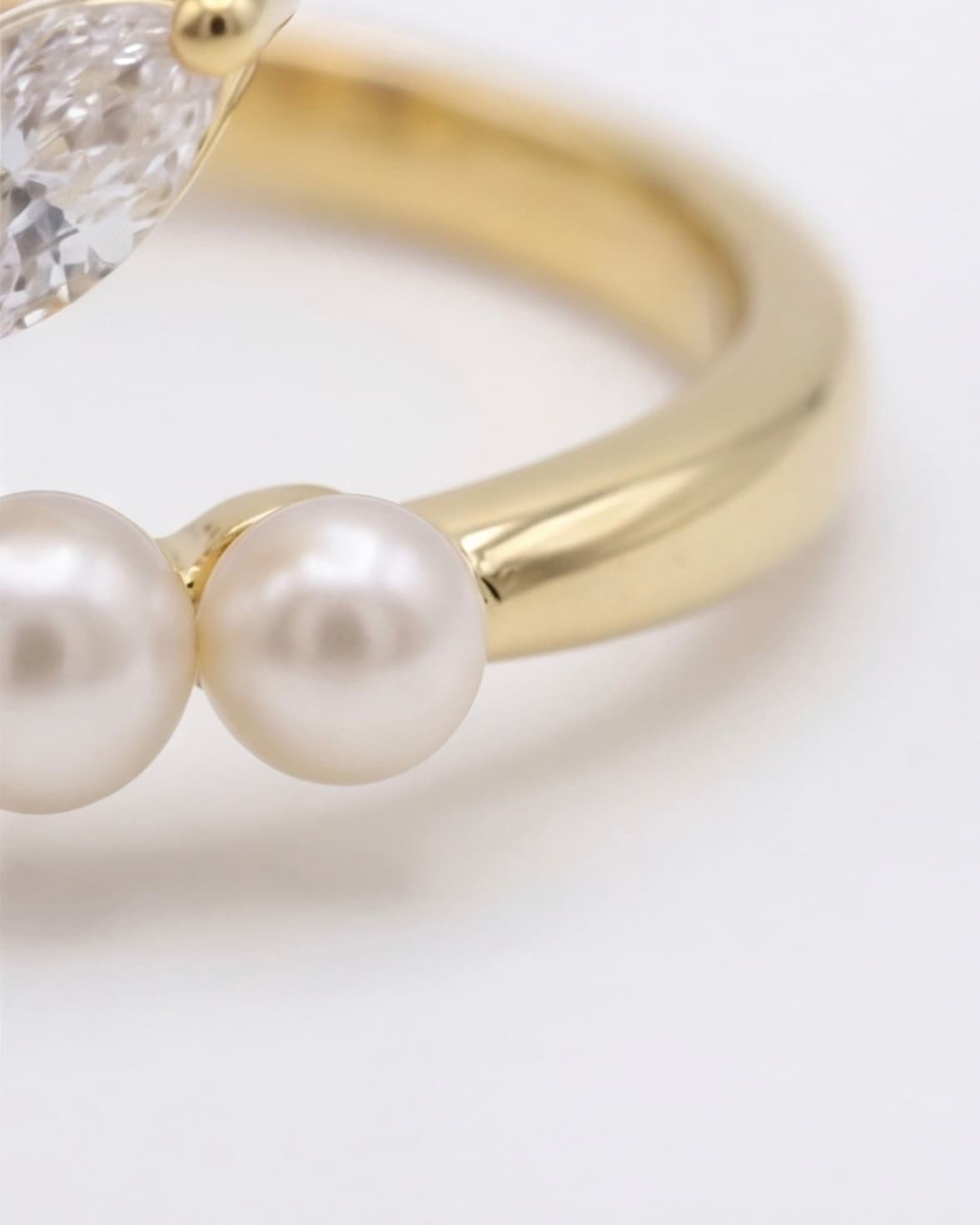 The Tiara Pearl Ring - Image 6