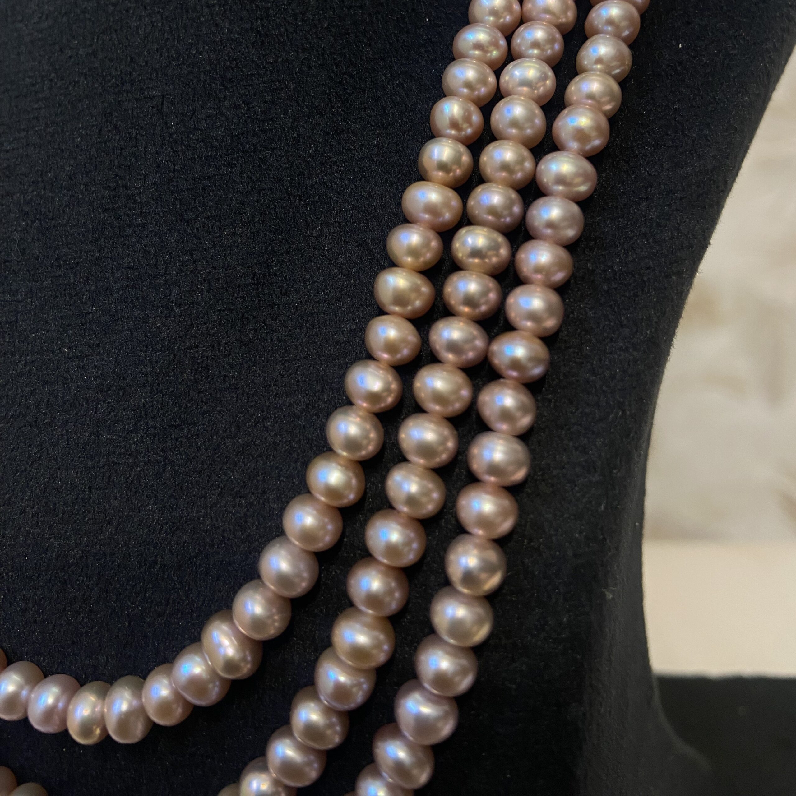 3 Lines Dark Pink Pearl Necklace Set in 5mm Half Round Pearls - Image 3