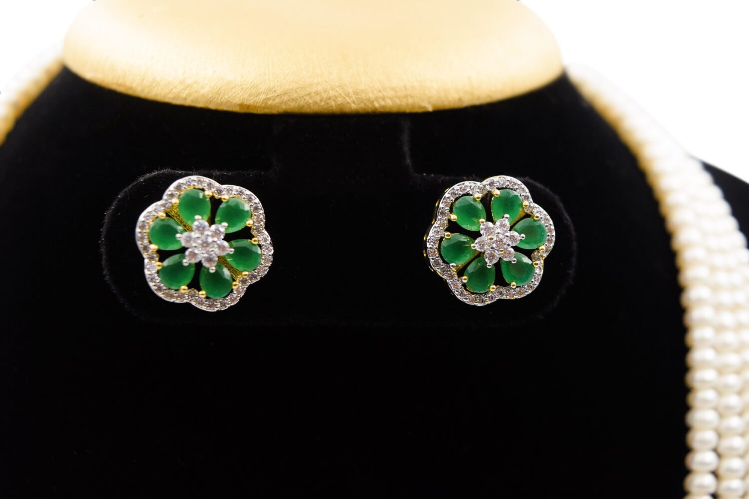 Stunning Pearls Haar With CZ & SP Emeralds Side Pendants - Image 3
