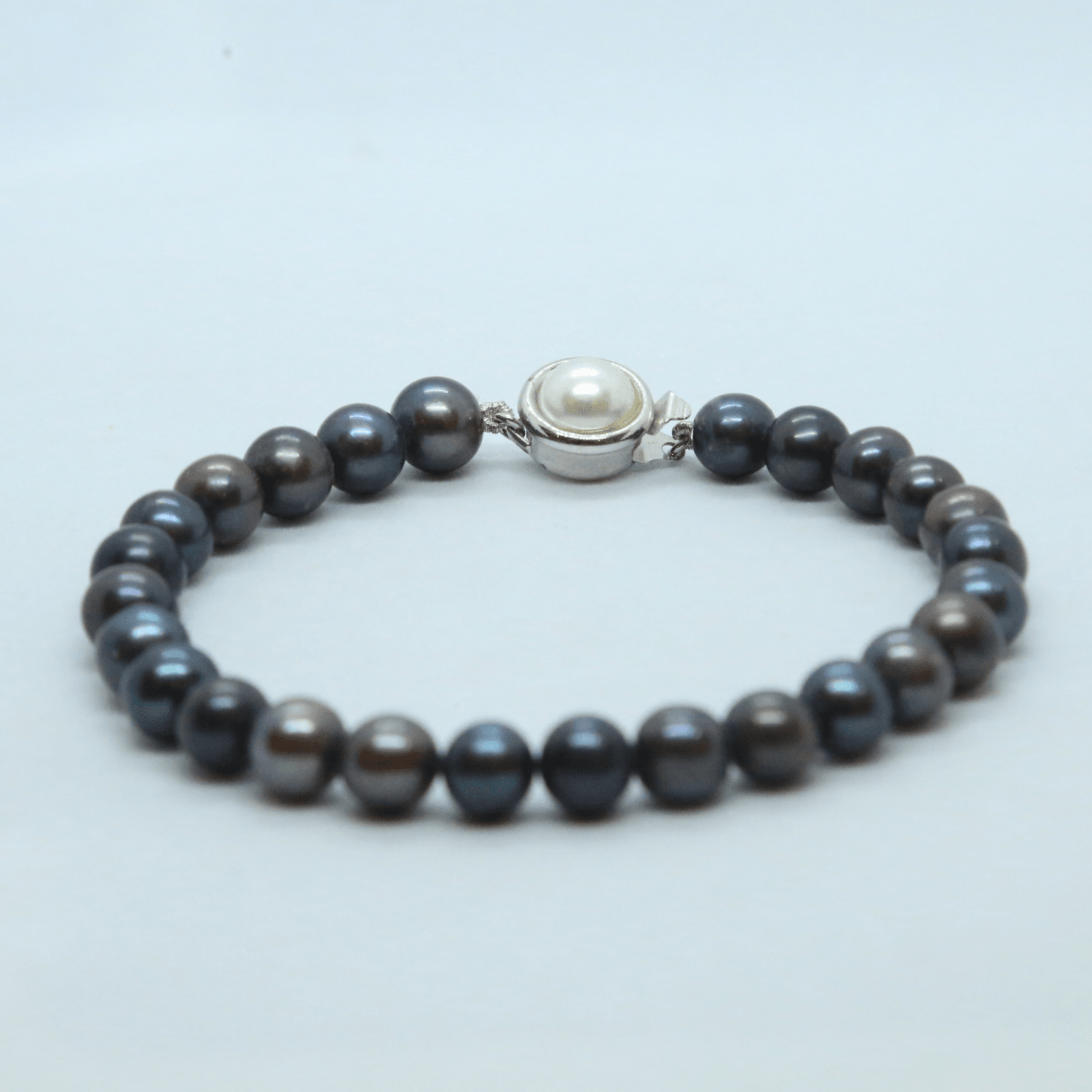 Glorious Multi-shaded 7.5mm Round Pearls Bracelet - Image 2