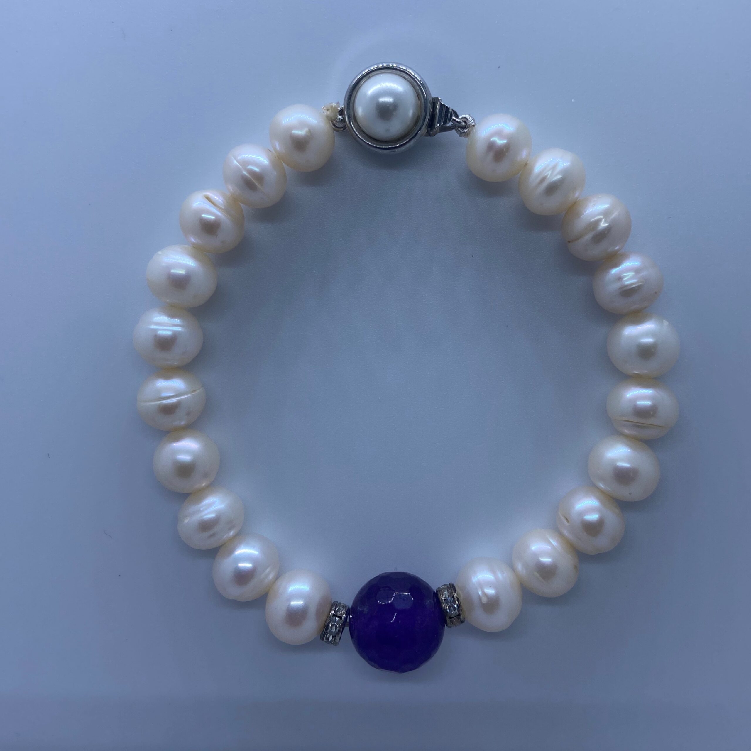 Magnificent White Round Pearls Bracelet With Bright Purple Onyx - Image 2