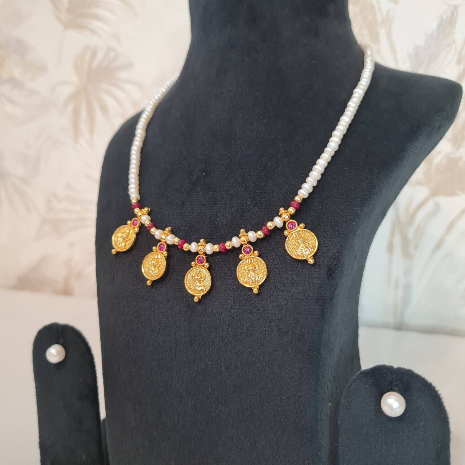 Lovely Semi-Round White Pearls Necklace With Lakshmi Kaasu & SP Ruby Beads - Image 2