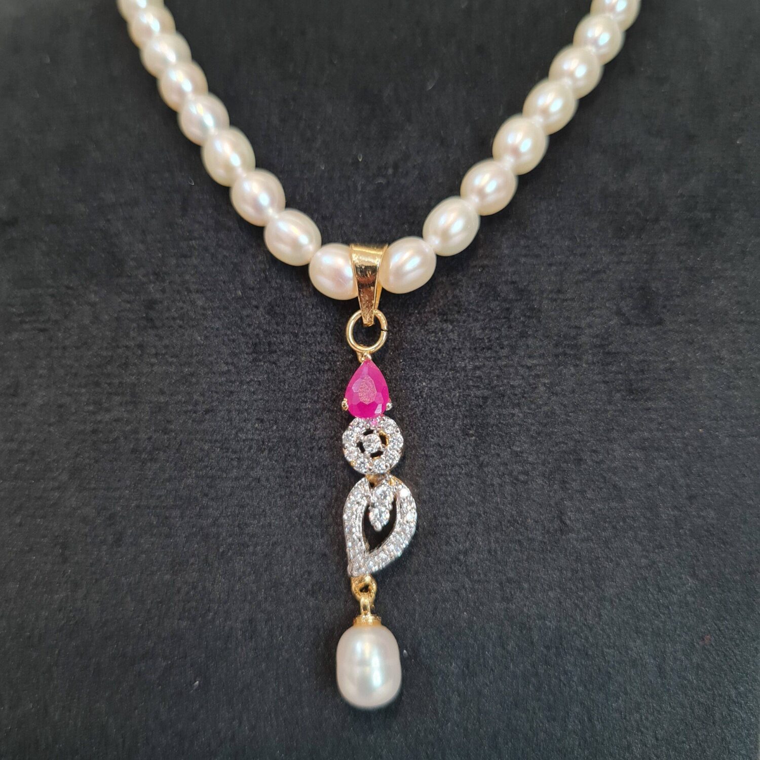 Radiant White Oval Pearl 17Inch Necklace With A lovely SP Ruby & CZ Pendant - Image 2
