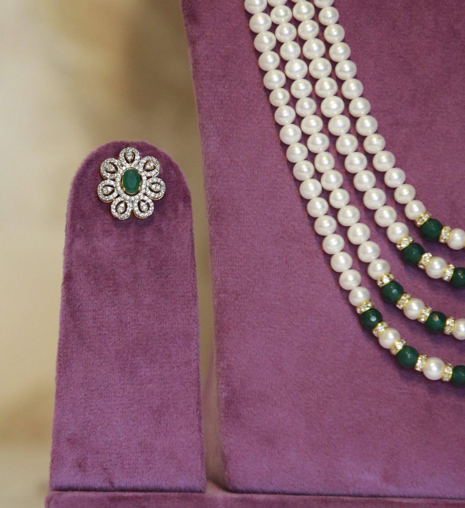 Resplendant White Round Pearls Haar With CZ & SP Emerald Side Pendants - Image 3