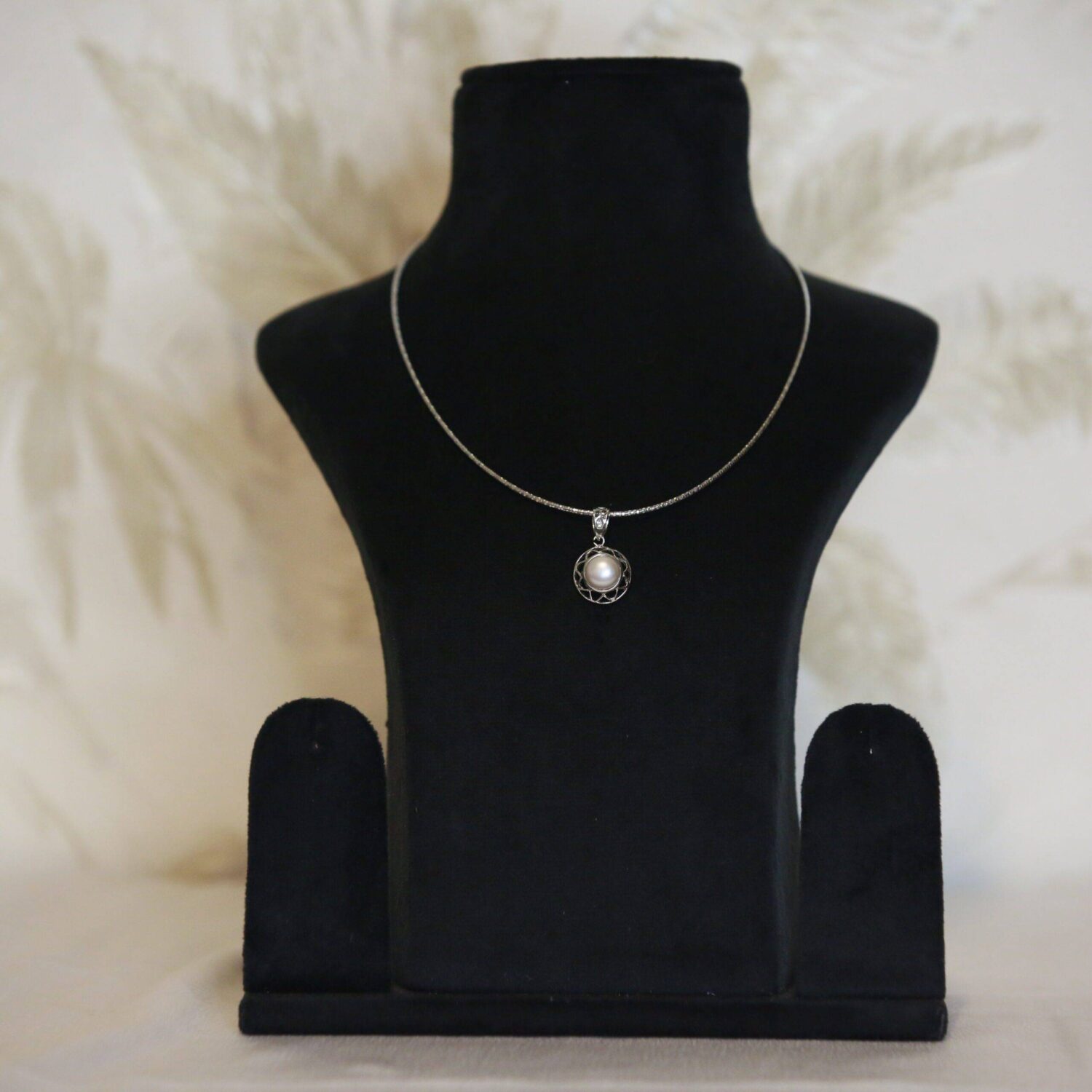 Graceful 925 Silver Pendant With 9.5mm Pink Button Pearl - Image 2