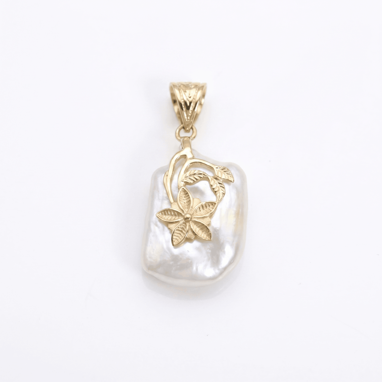 Alluring White Baroque Pearl Pendant With Golden Finish 925 Silver Anchor