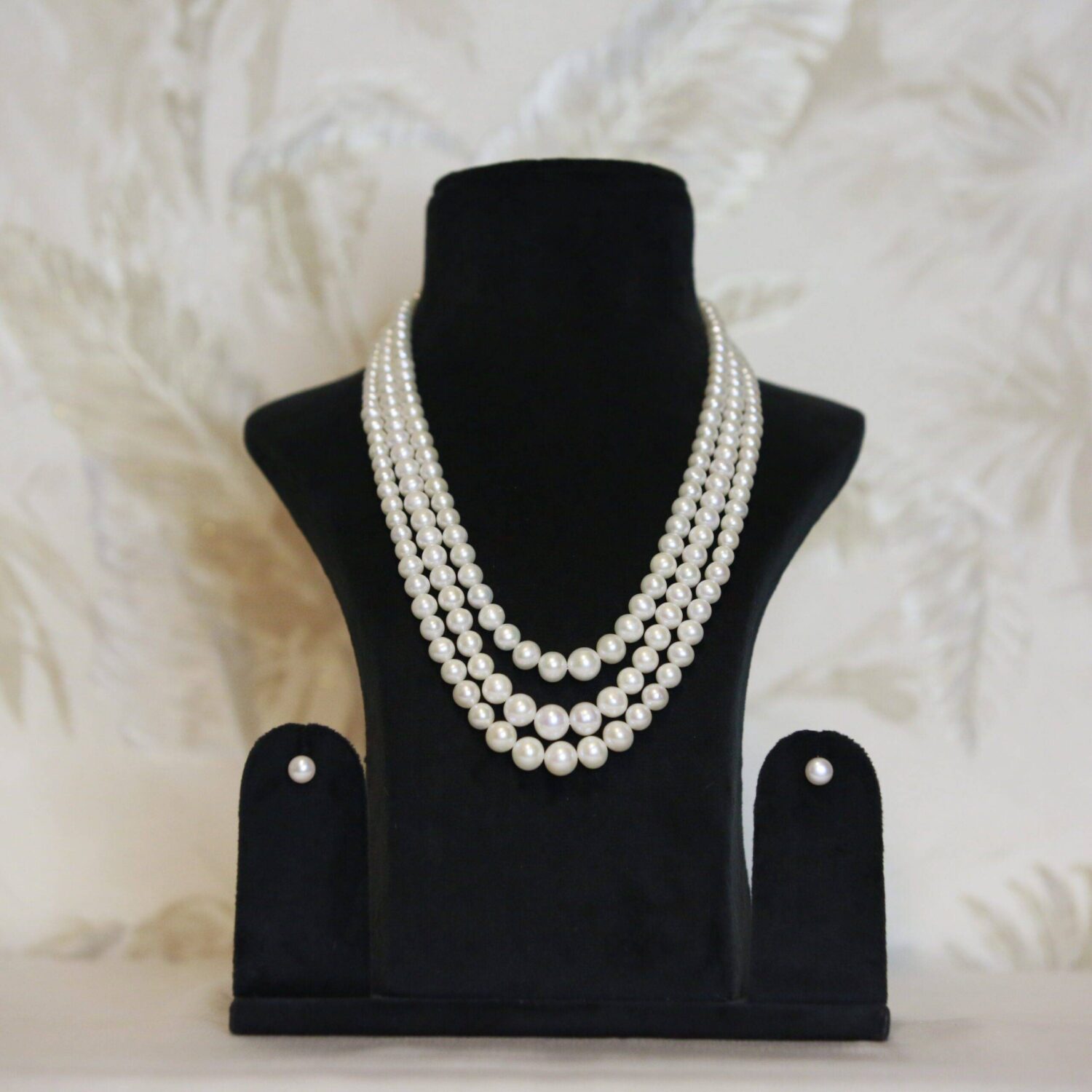 Opulent Triple Layer 20Inch Necklace With 4.5-10.5mm Graduated White Round Pearls - Image 2
