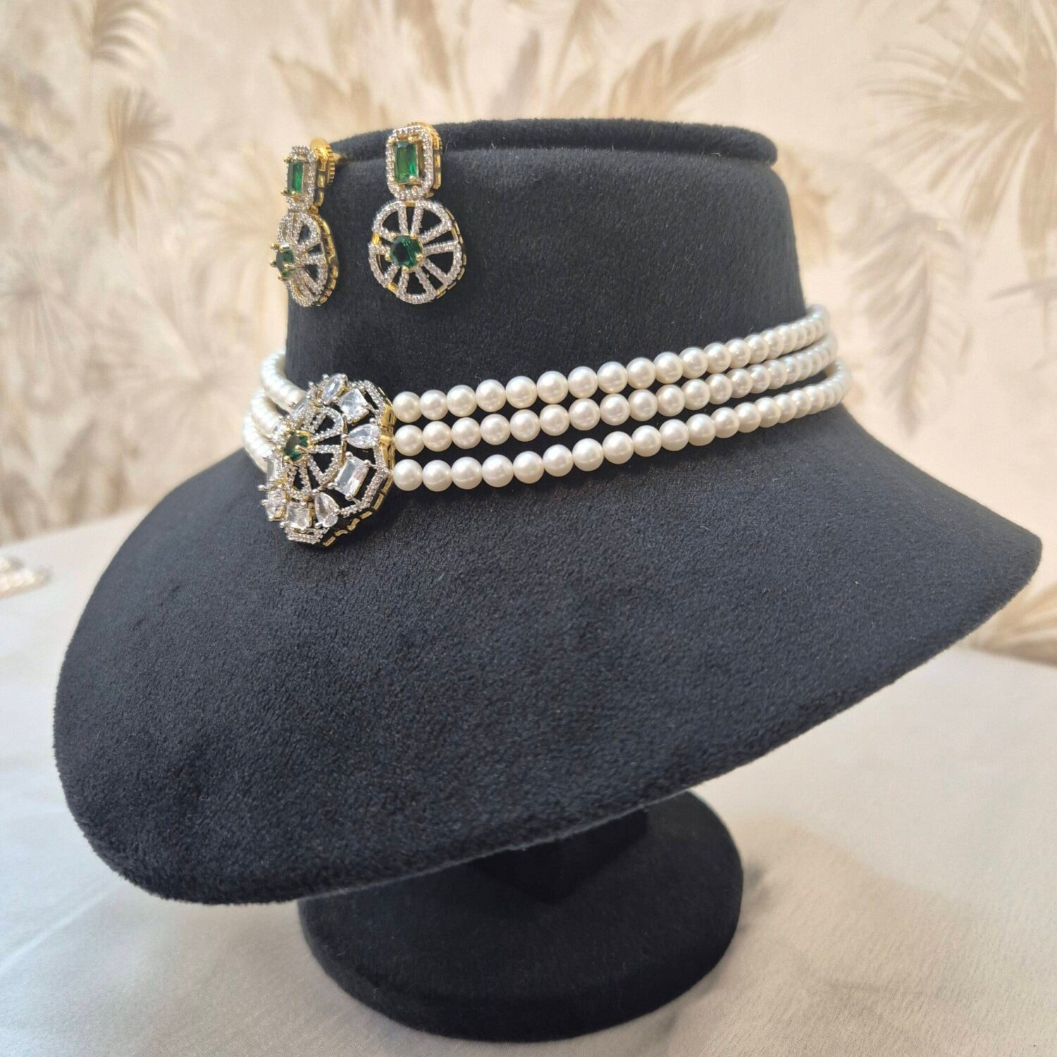Lovely White Round Pearls Choker With CZ & SP Emerald Abstract Pendant - Image 2
