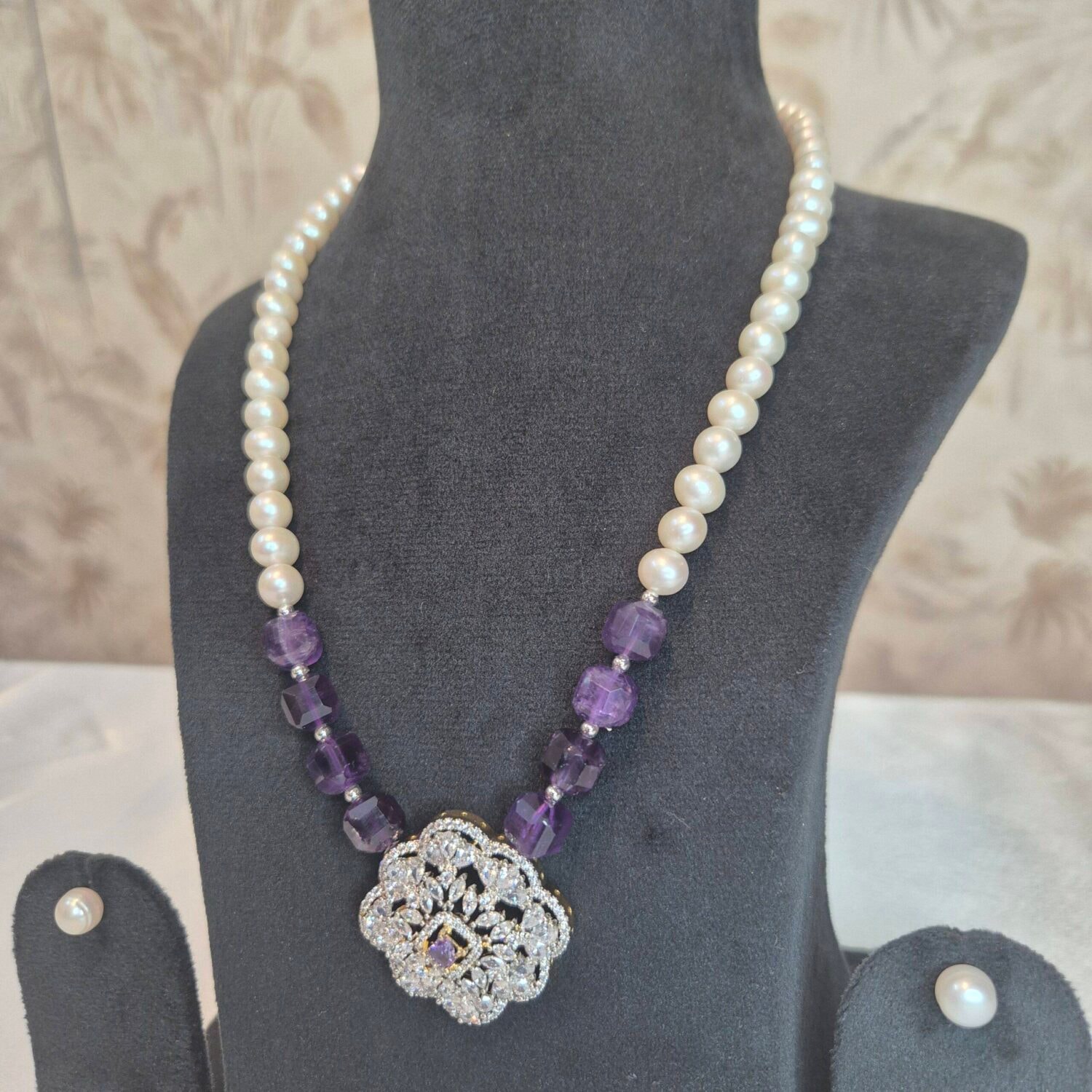Glimmering White Pearl 18Inch Necklace With SP Amethyst Beads & CZ Pendant - Image 2