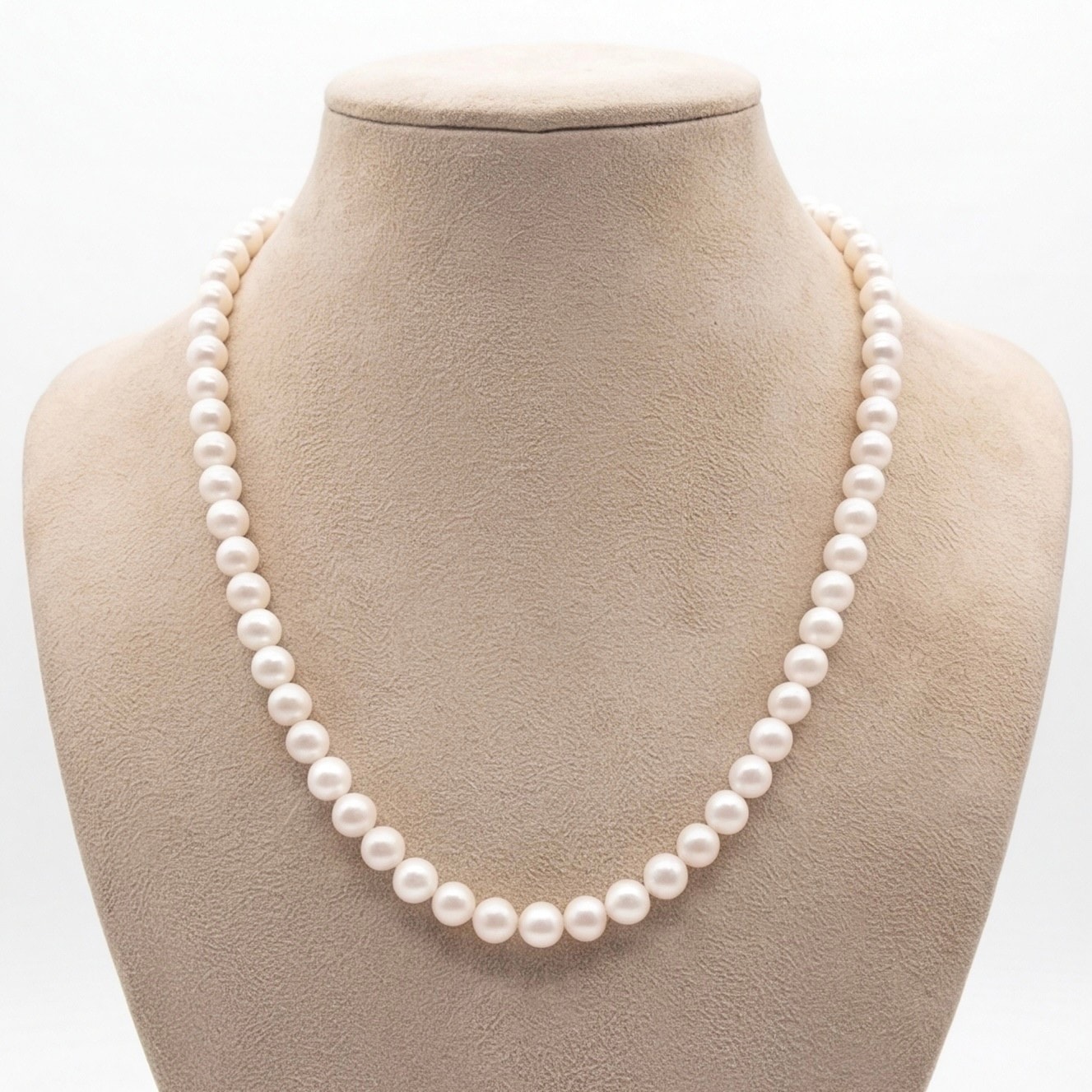 The Snowline Pearl Necklace Set (16-18") | 7mm Round Pearls - Image 2