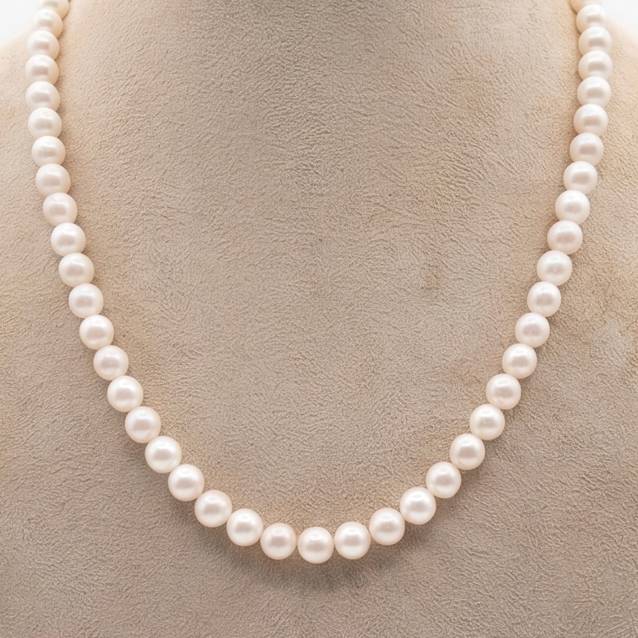 The Snowline Pearl Necklace Set (16-18") | 7mm Round Pearls - Image 3