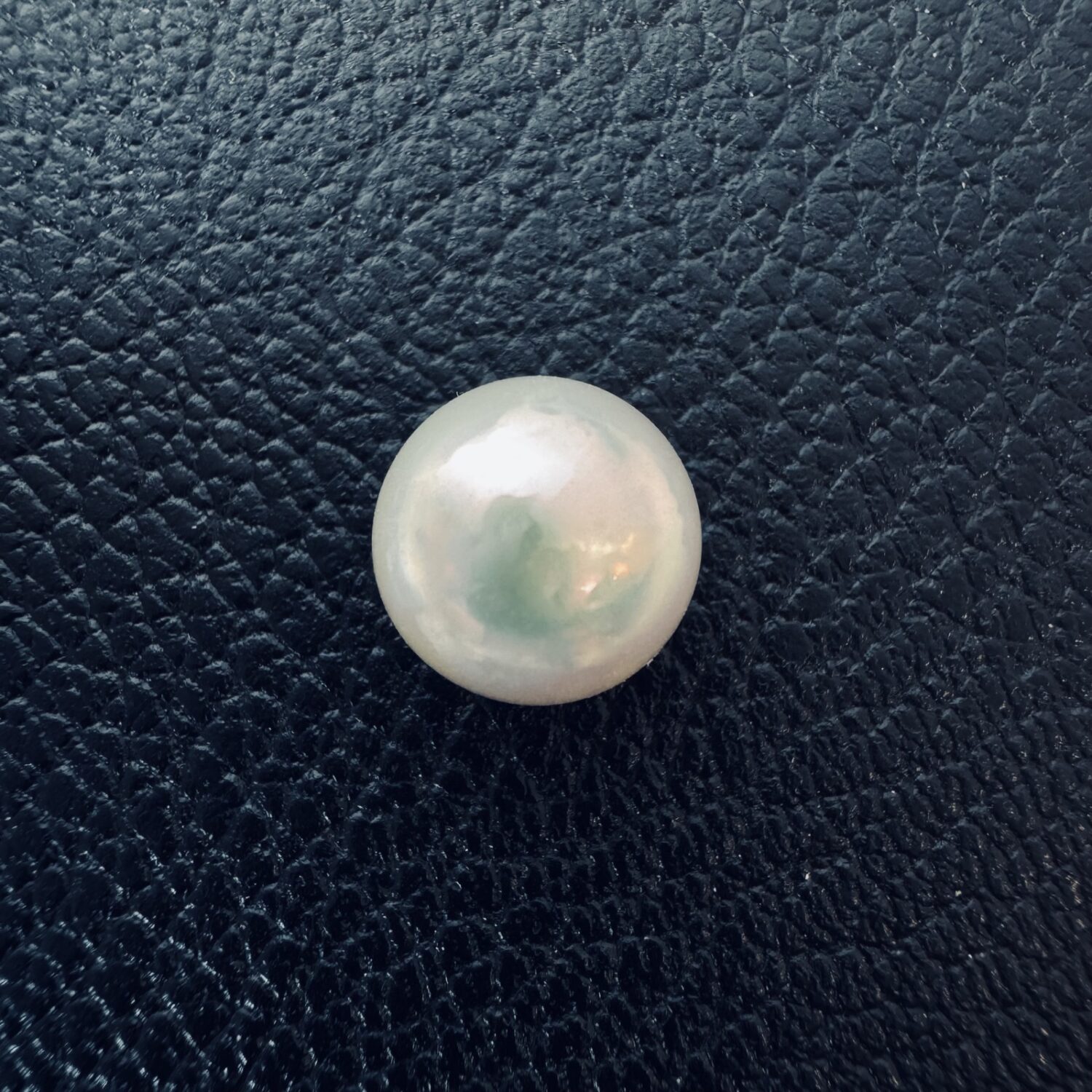 7.315 Carat (8.13 Ratti) White South Sea Pearl - 10mm Round, AAA Quality - Image 2
