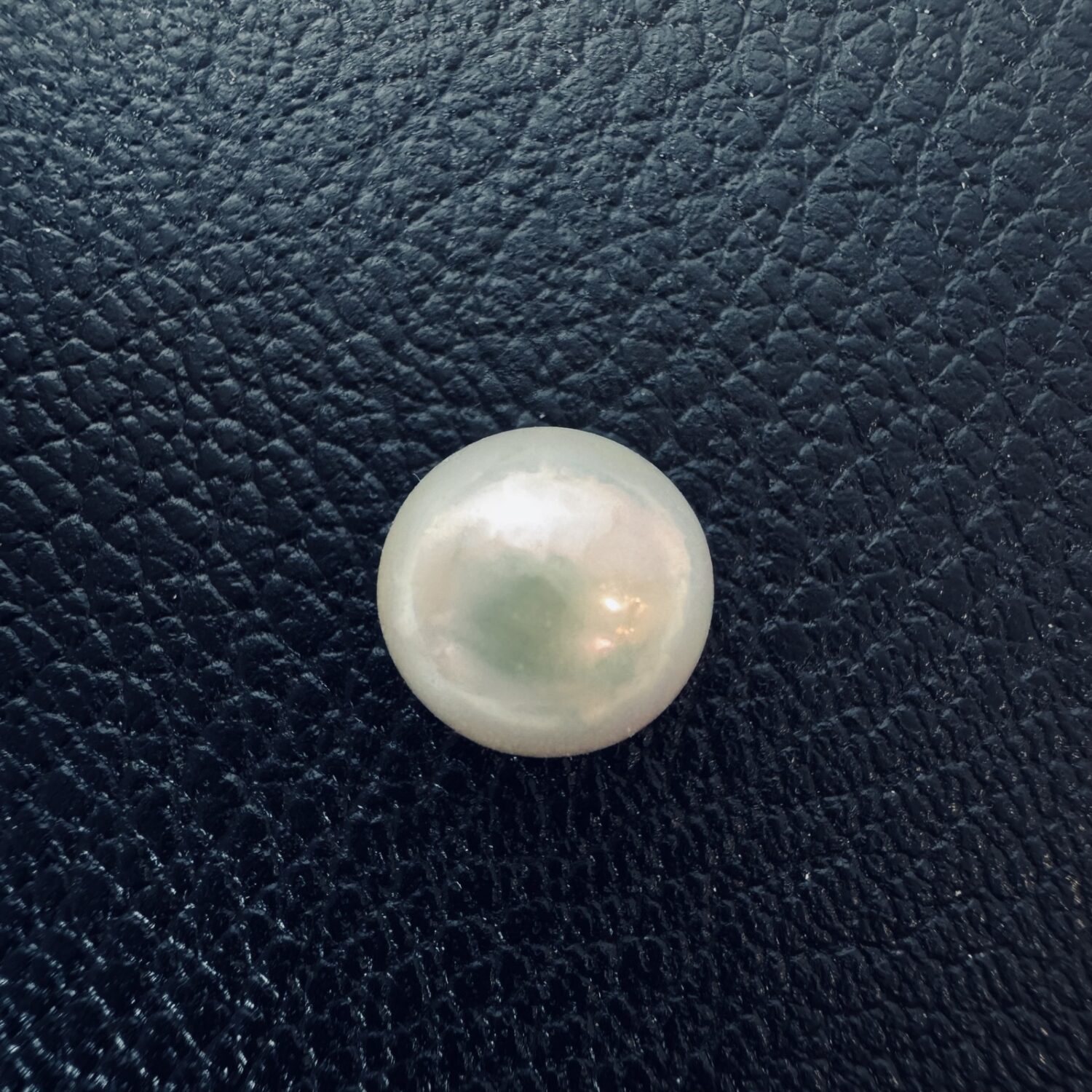 7.315 Carat (8.13 Ratti) White South Sea Pearl - 10mm Round, AAA Quality - Image 3
