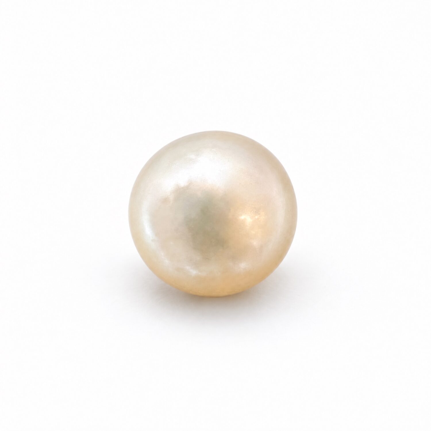 7.685 Carat (8.54 Ratti) White South Sea Pearl - 10.1mm Round, AAA Quality