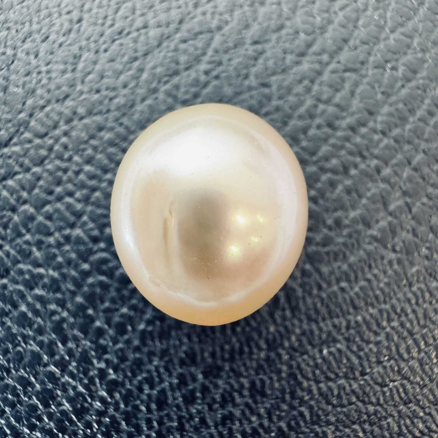 21.25 Carat (23.61 Ratti) White South Sea Pearl - 15.2mm Round, AAA Quality - Image 3