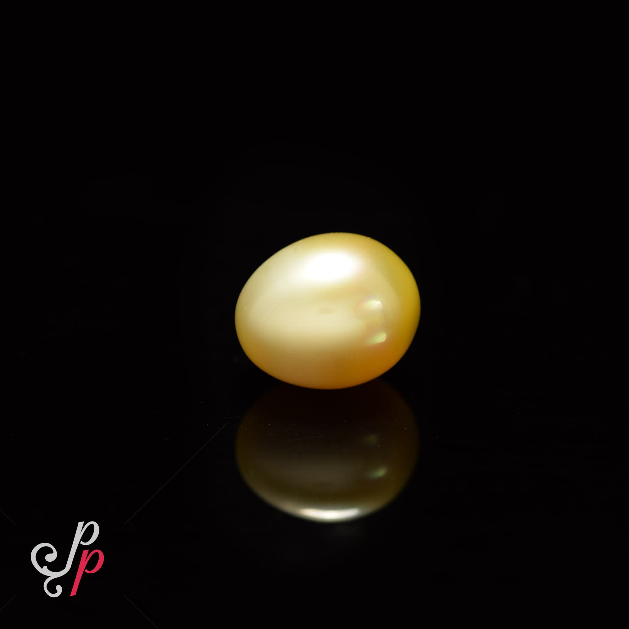 11.4 Carats - 18.24 Ratti Drop Shaped Golden Colour South Sea Pearl For Pendant - Image 3