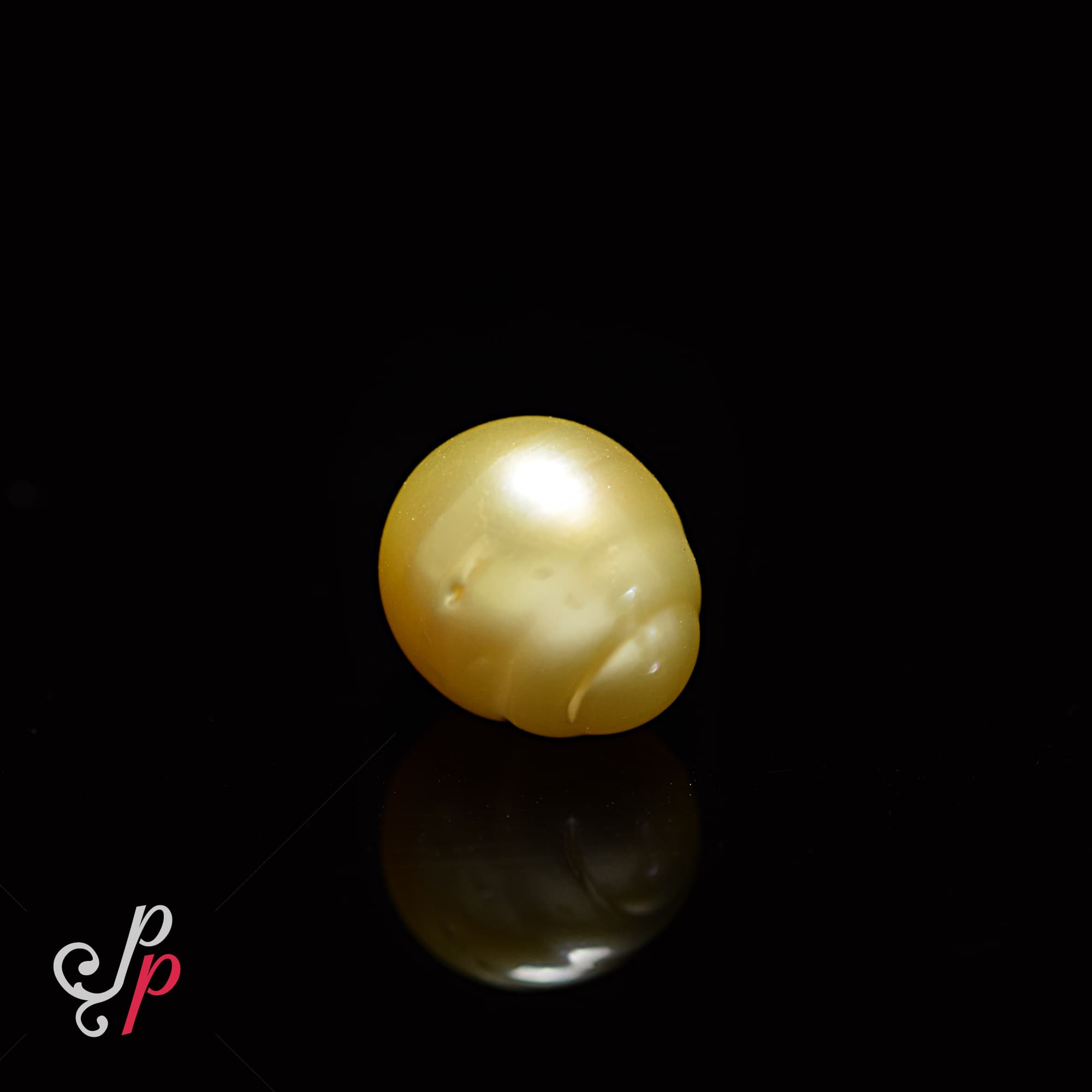 19.5 Carat - 31.2 Ratti Drop Shaped Golden Colour South Sea Pearl For Pendant - Image 2