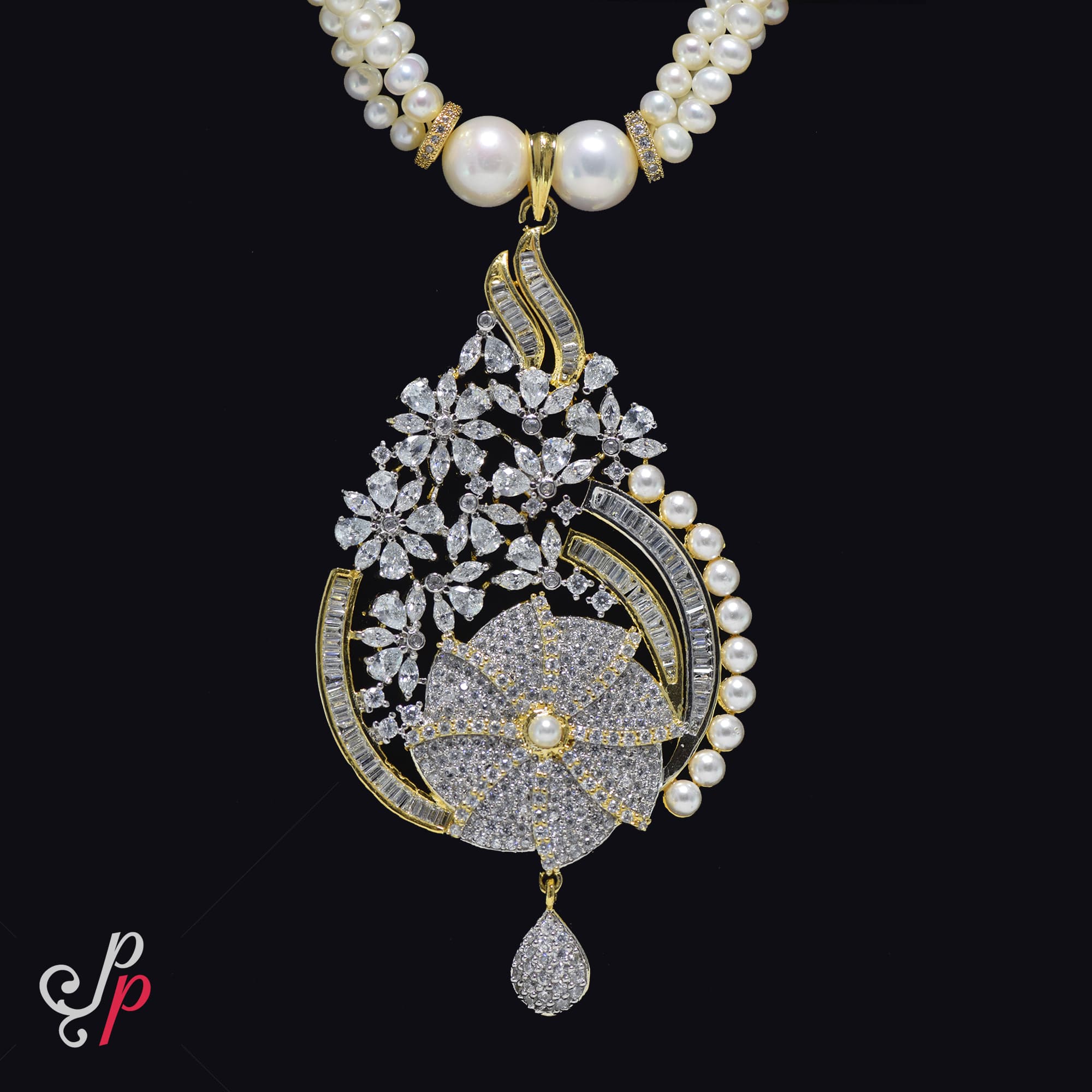 Grand Pearl Necklace in finest quality 4mm milky white round pearls - Image 3