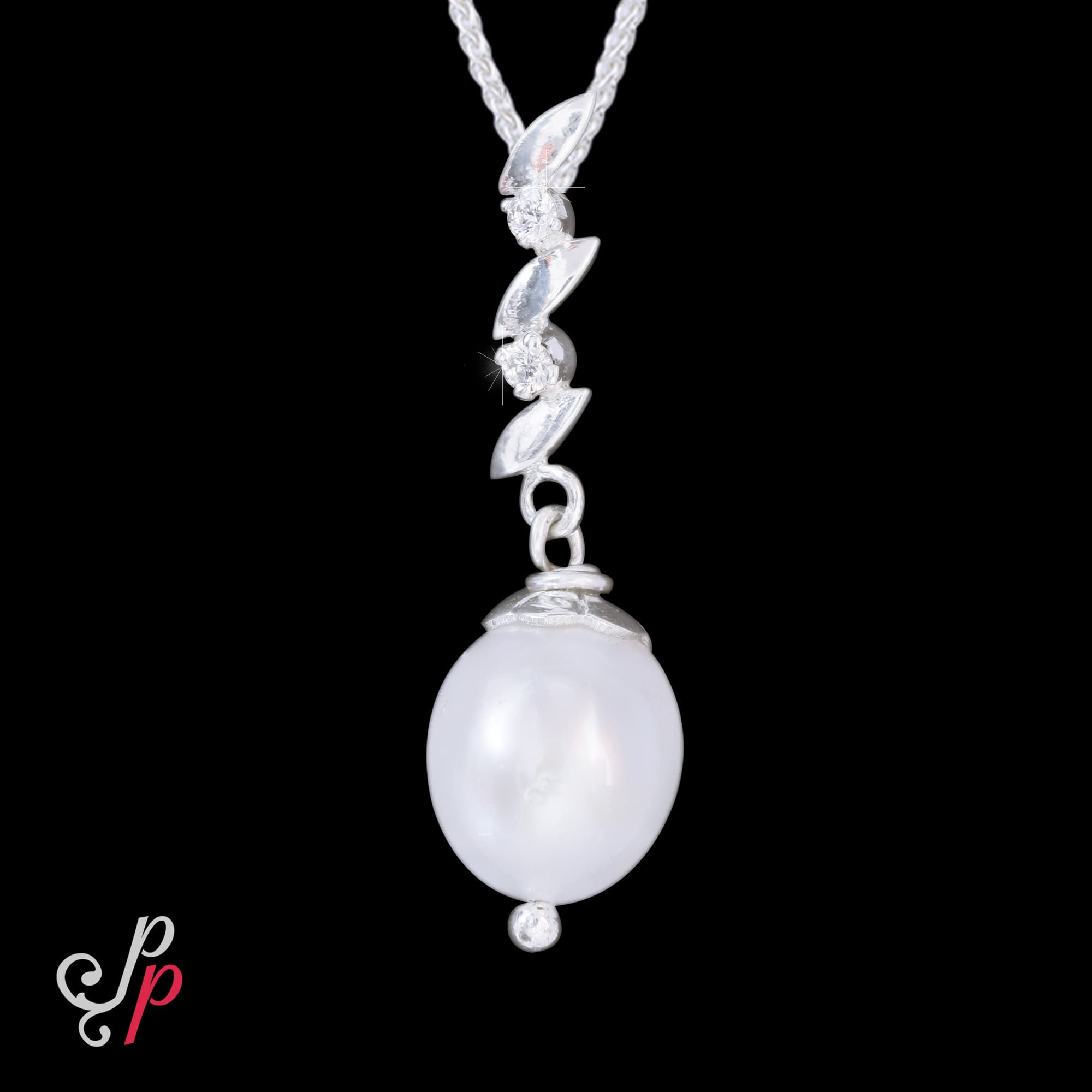 Stylish South Sea Pearl Pendant in 925 Sterling Silver - Image 2