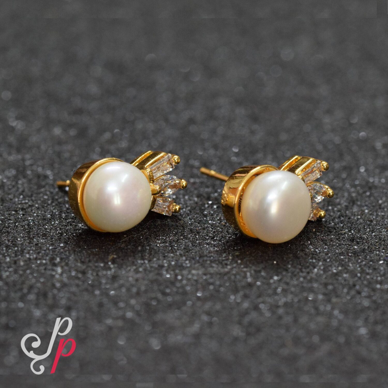 Pearl Studs in Golden Colour Korean Metal and Zircons - Image 3