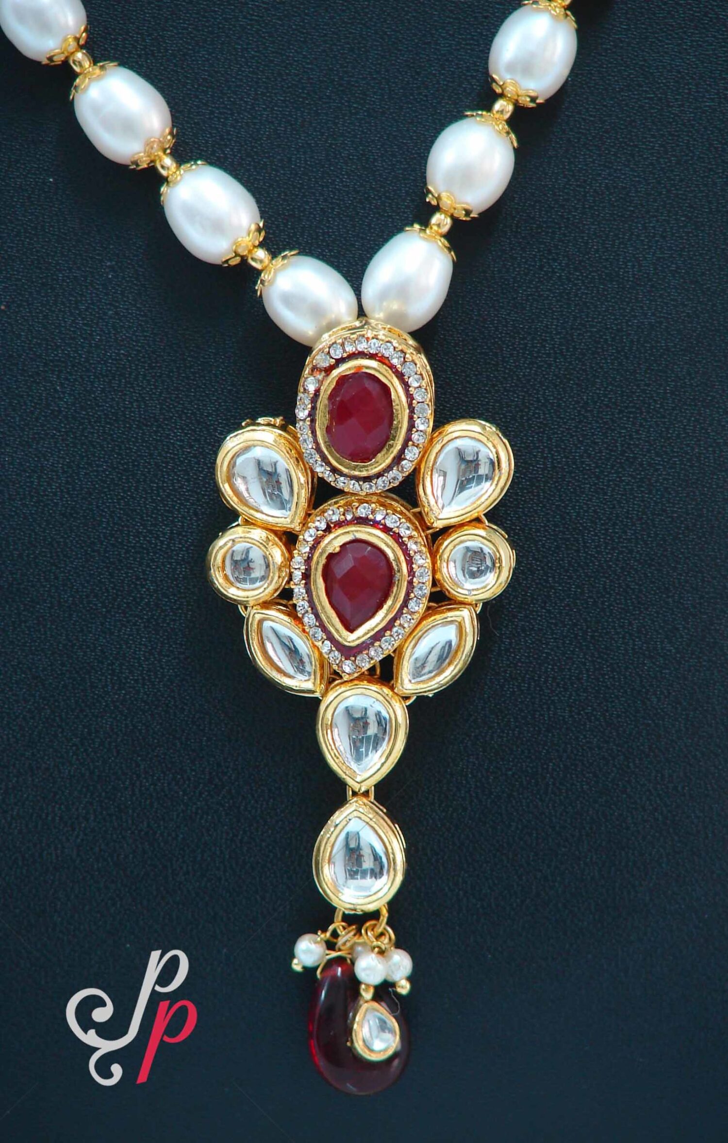 Beautiful Oval Pearl necklace set in original kundans - Image 2