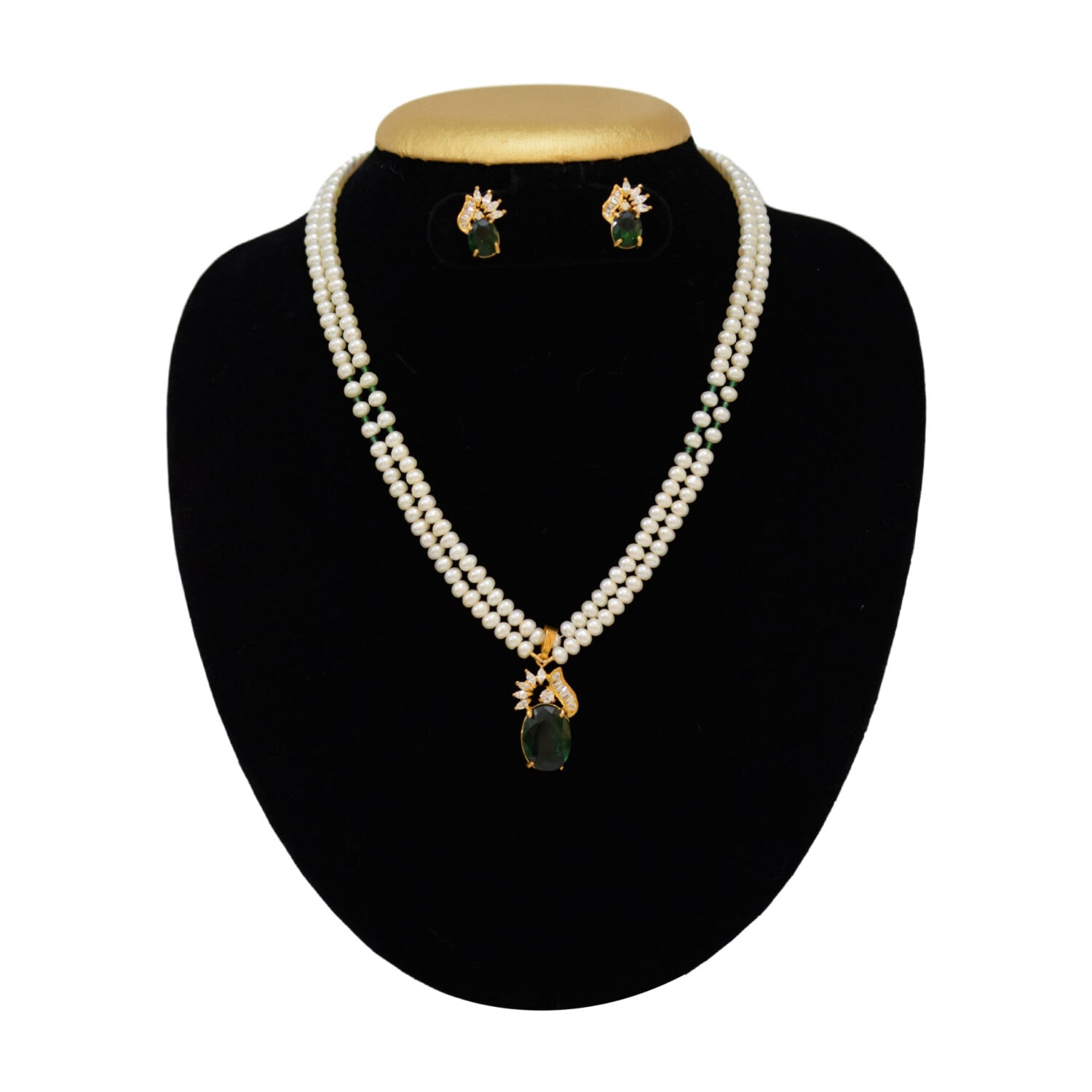 Pretty Pearl Necklace in Beautiful Green Stone Pendant