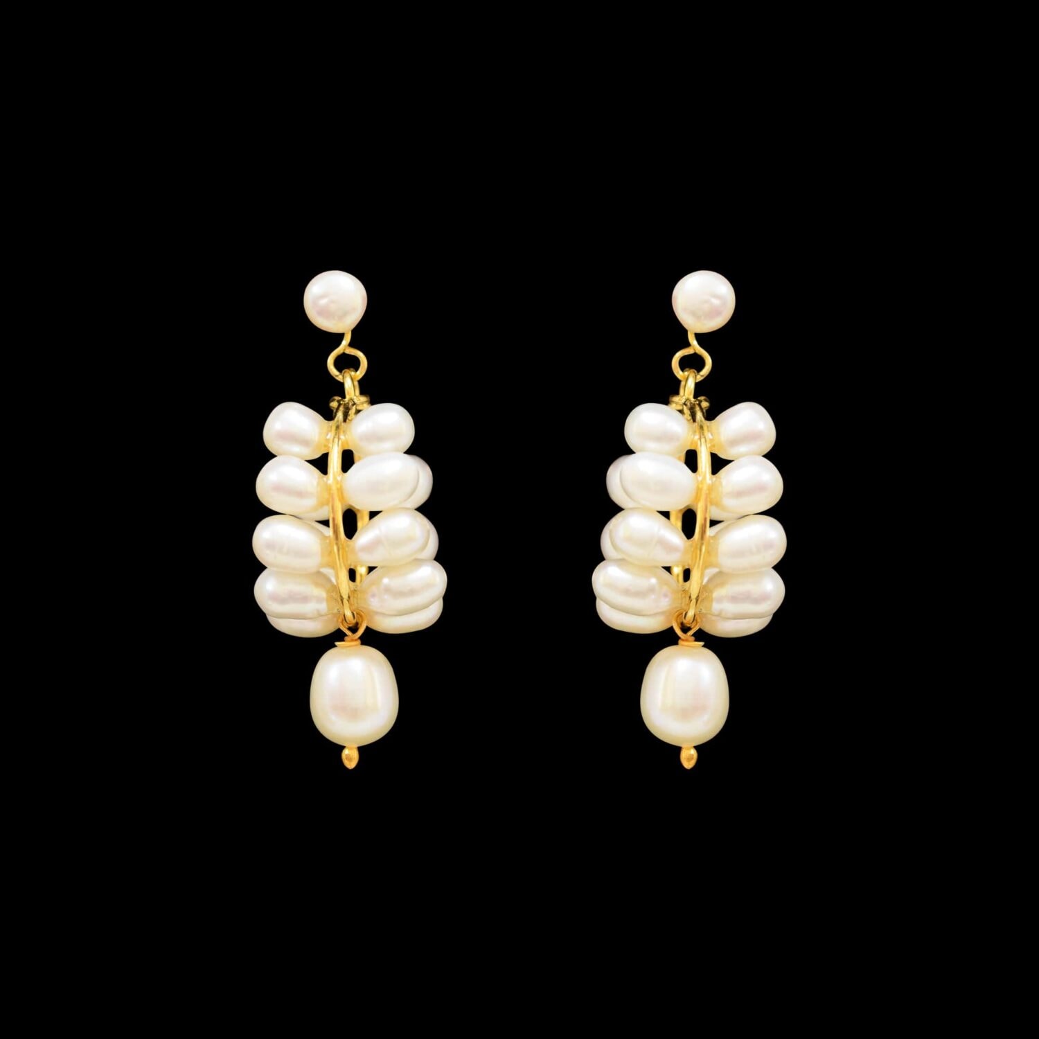 Pretty Pearl Hangings in White Oval Pearls - Retro Style