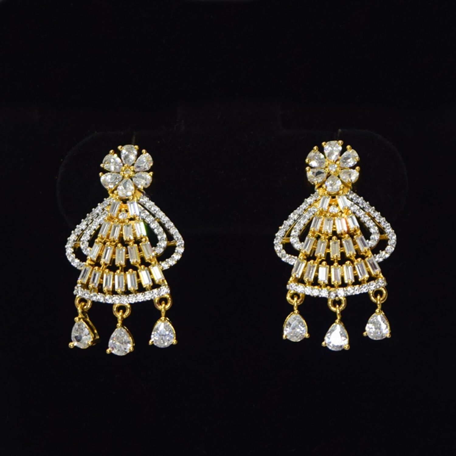 Classy 3 Lines Pearl Necklace with a Crystalline Pendant - Image 3