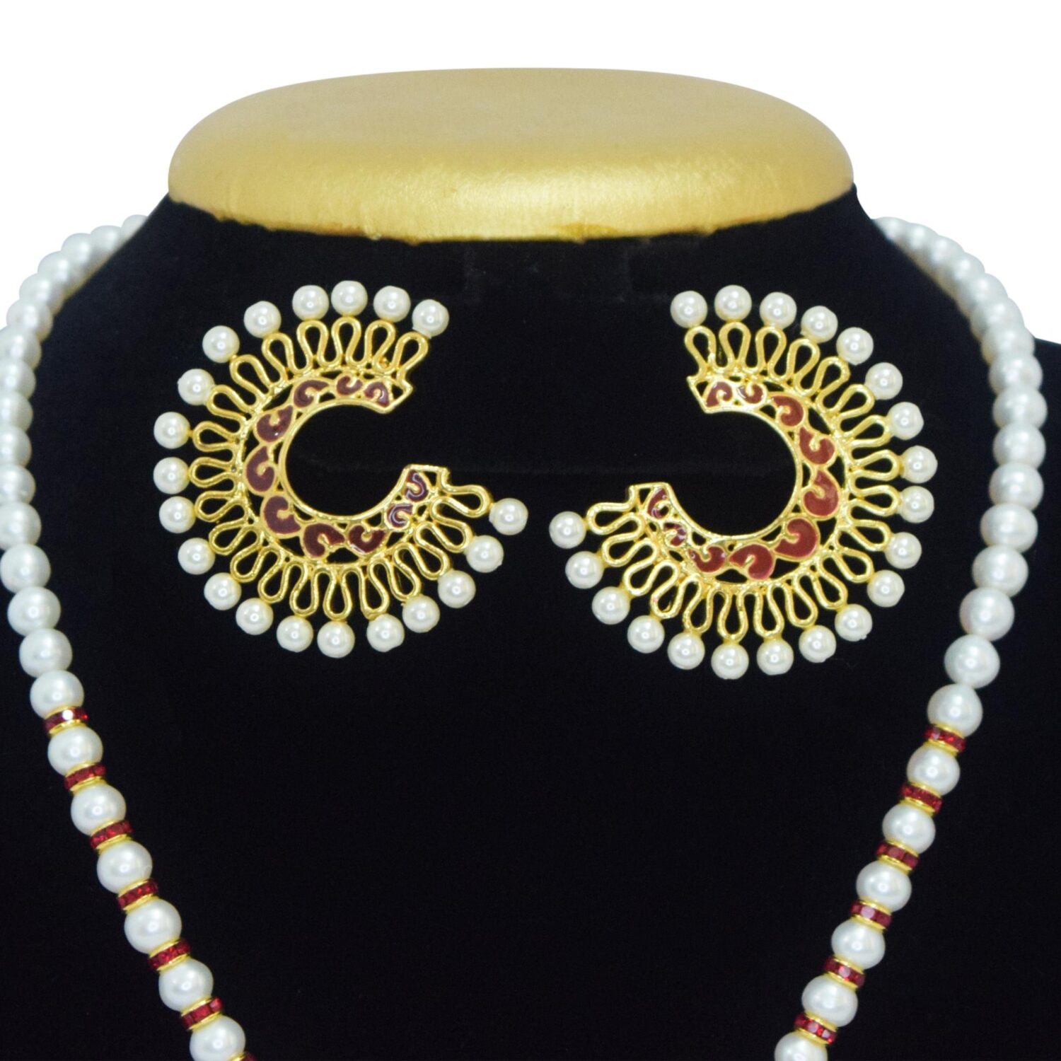 Trendy Round Pearls Necklace with Distinctive Faux Pearl Pendant - Image 3