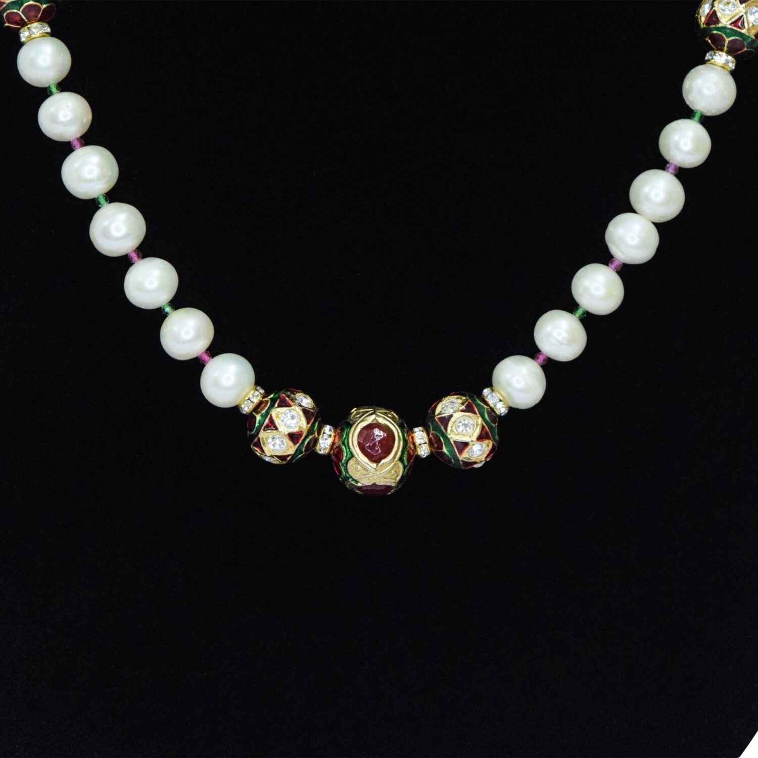 Ravishing Round White Pearl Necklace With Jadau Dholak Beads - Image 2