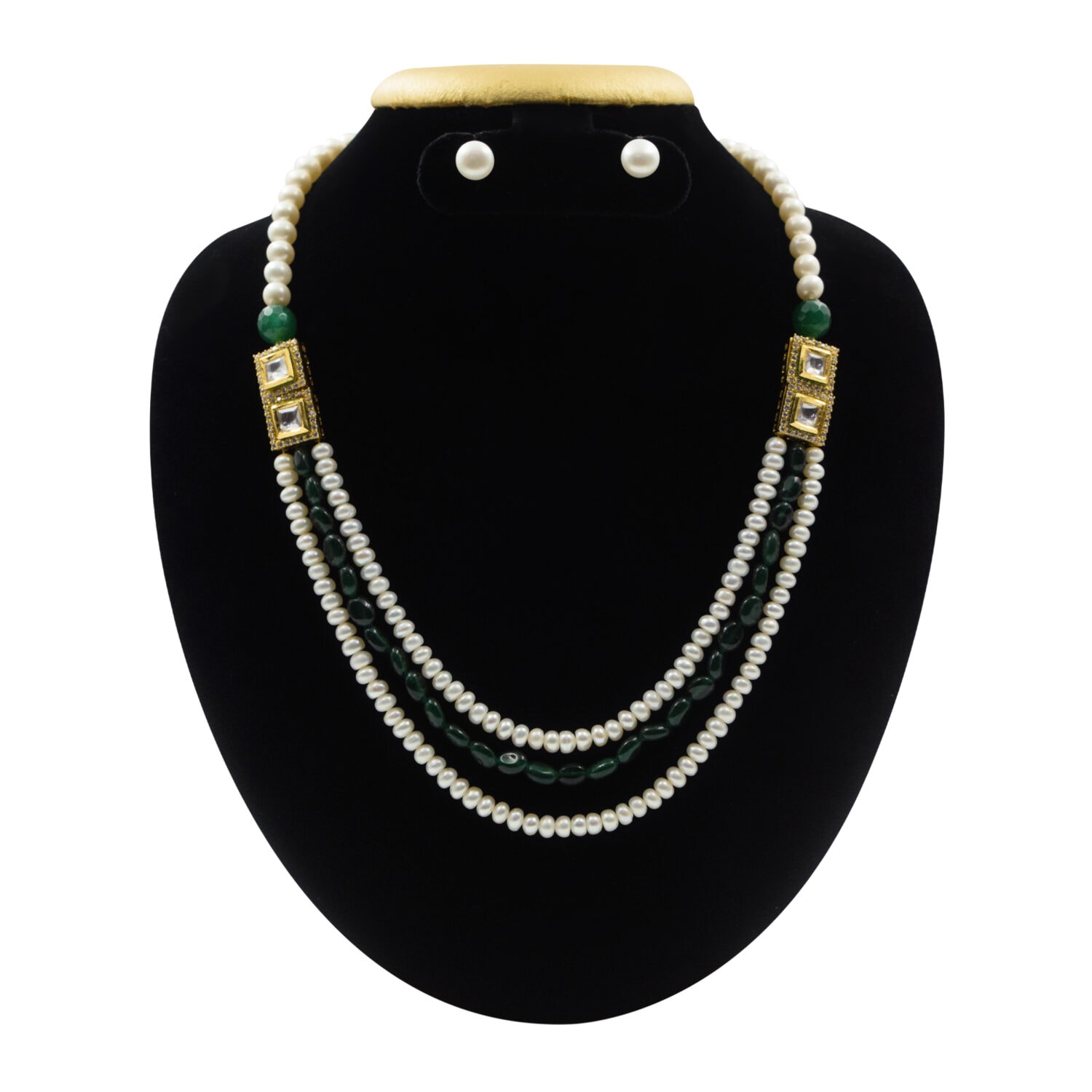 Beautiful White Pearls Necklace With Kundan Pendant & Green Onyx Beads