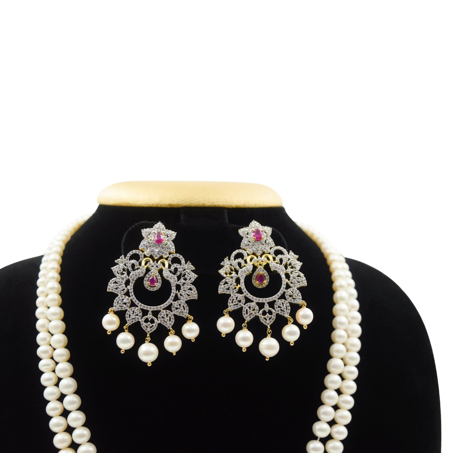 Glamorous Graduated White Pearl Necklace With Royal CZ Pendant - Image 2