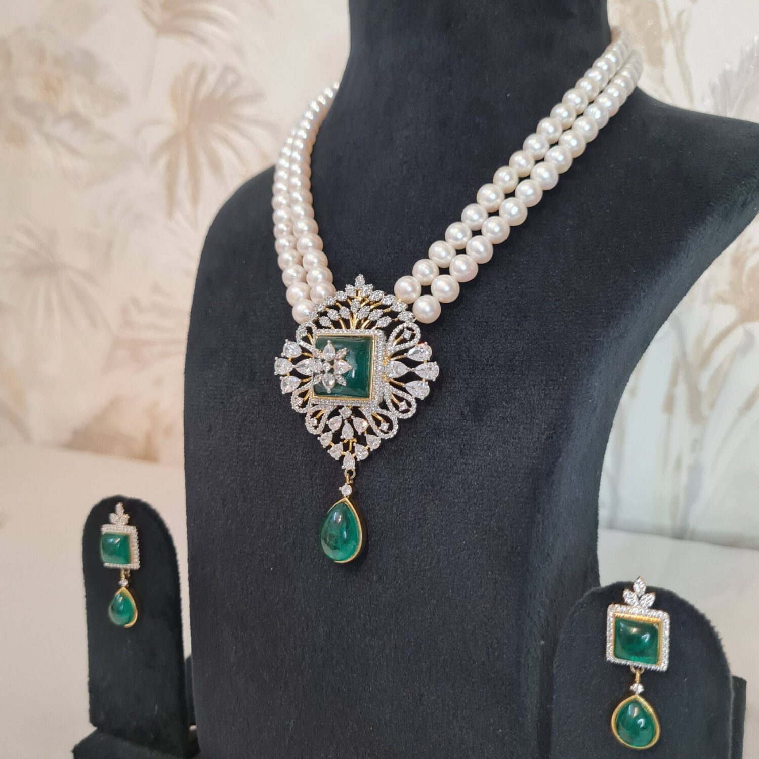 Luxurious 6.5mm White Round Pearl 2Line Necklace With CZ & SP Emerald Pendant - Image 2
