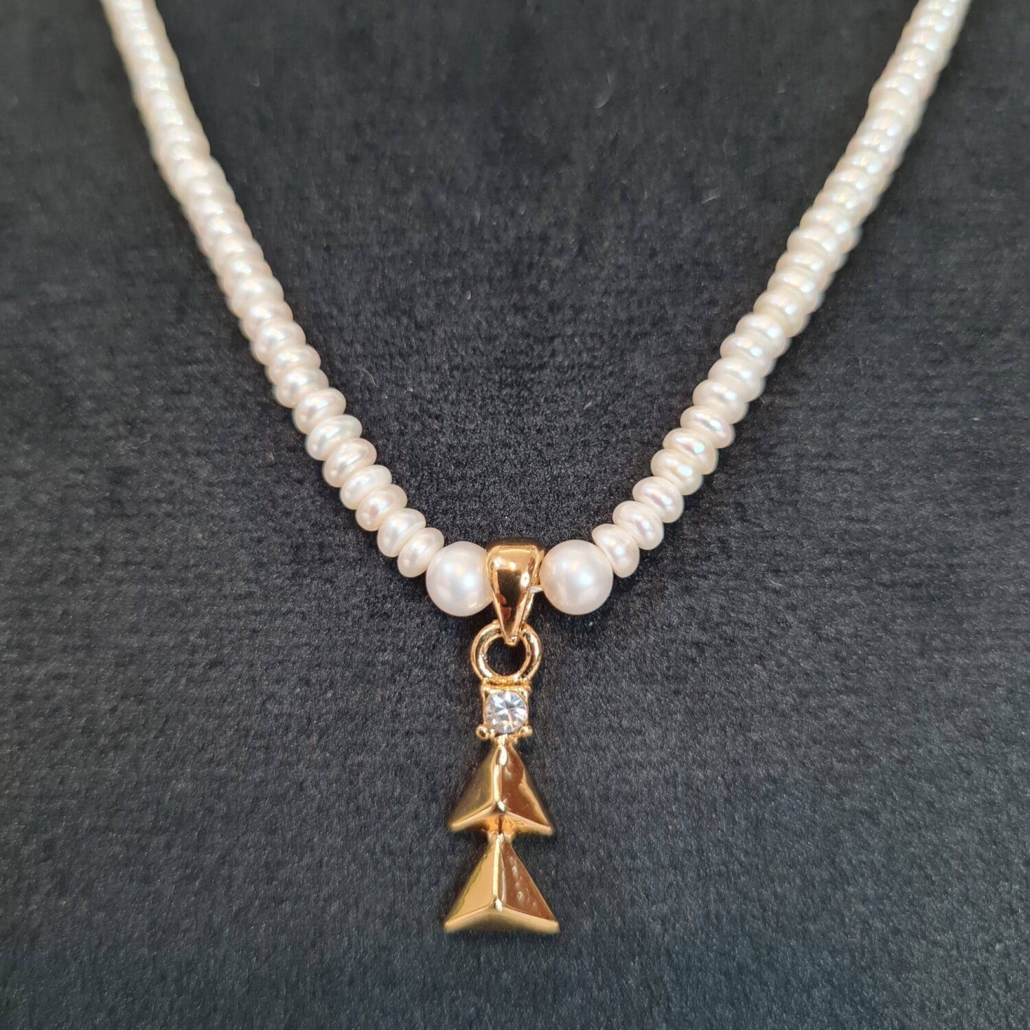 Chic 17Inch Necklace With 3mm Off-White Pearls & A Sleek CZ Pendant - Image 2