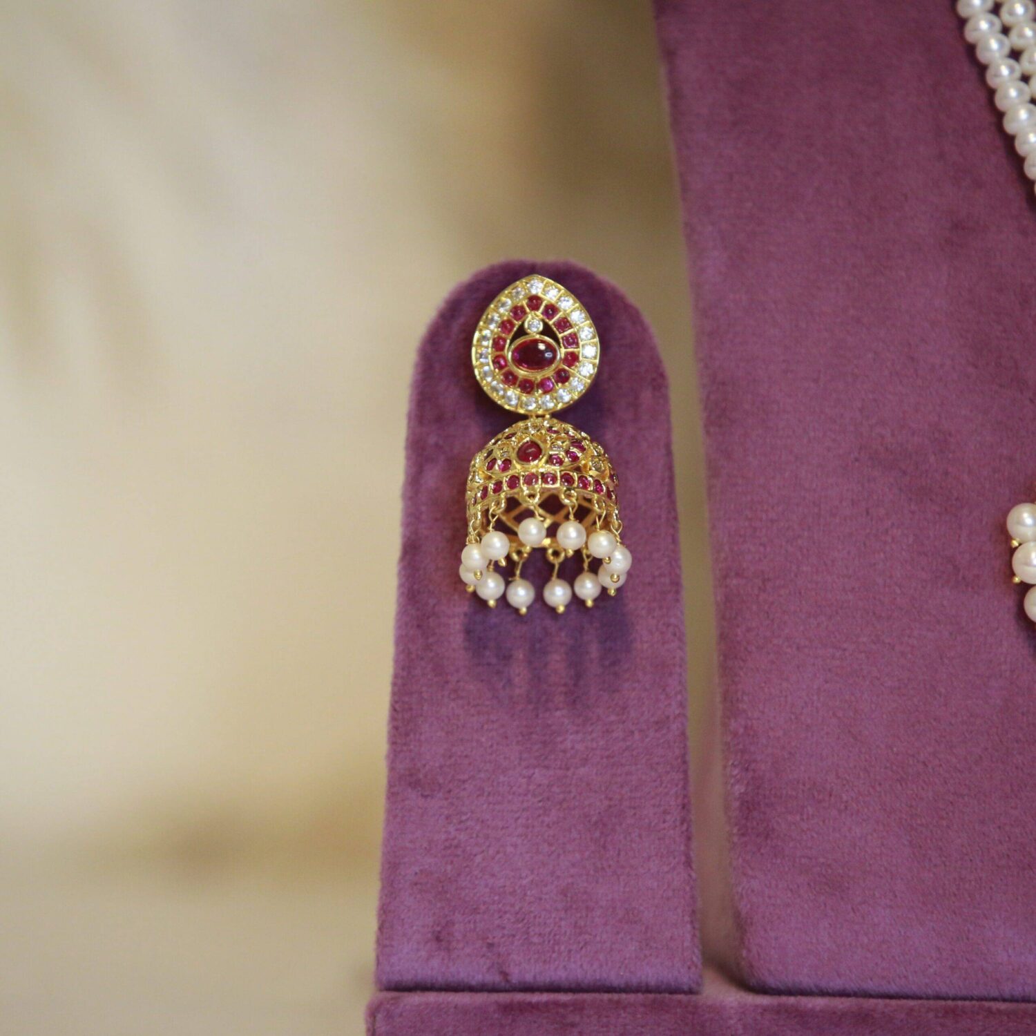 Marvellous Triple-Line Pearls Haar With Traditional CZ & Ruby Kemp Pendant - Image 2