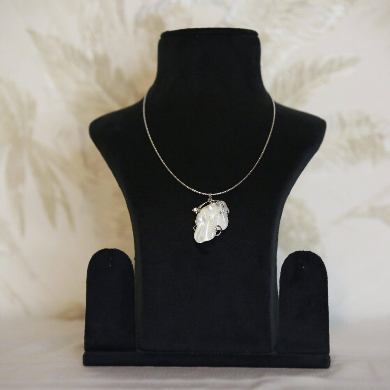 Exquisite Silver Finish Pendant Accentuated With Large White Baroque Pearl - Image 2