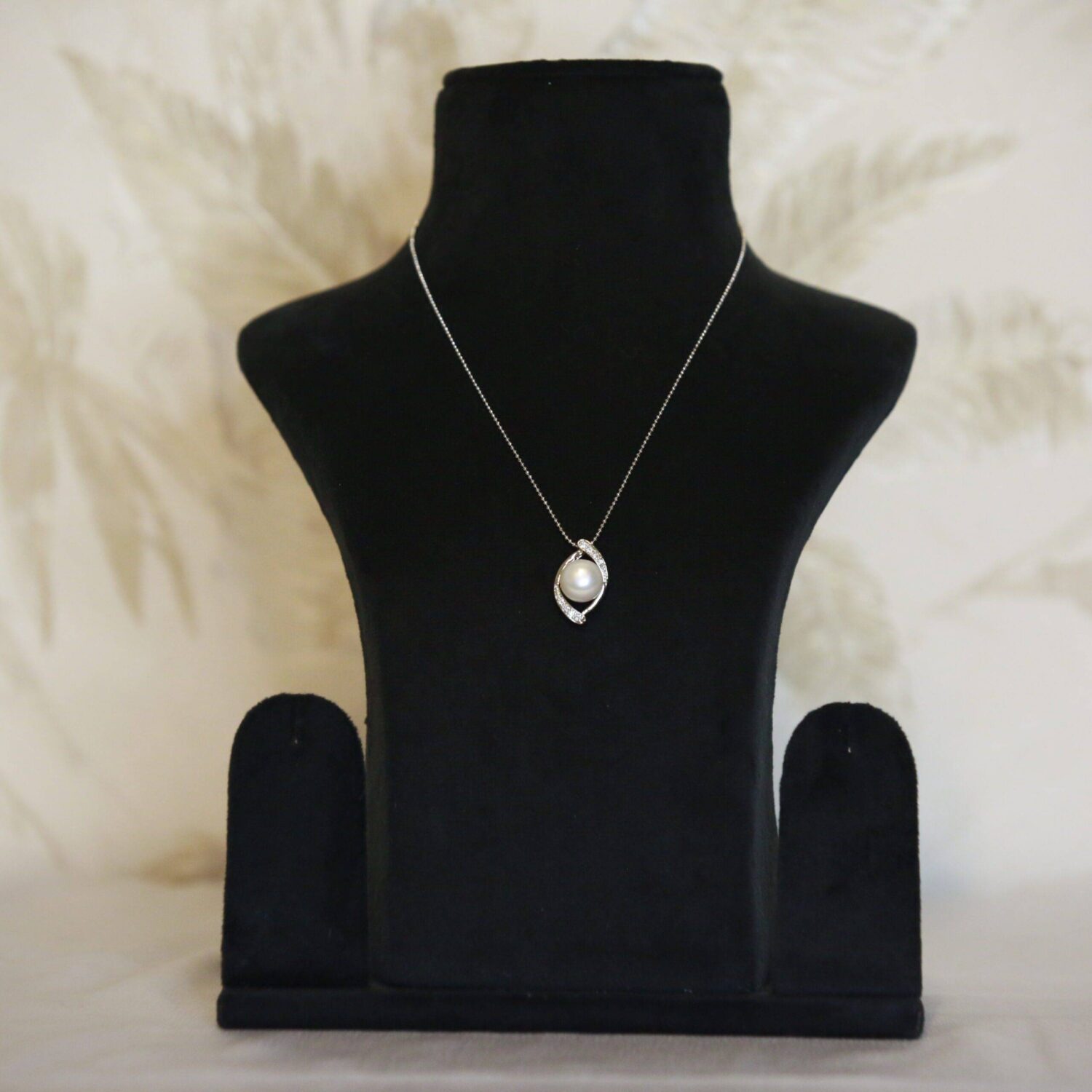 Eternal CZ Pendant Studded With 11mm White Button Pearl - Image 2