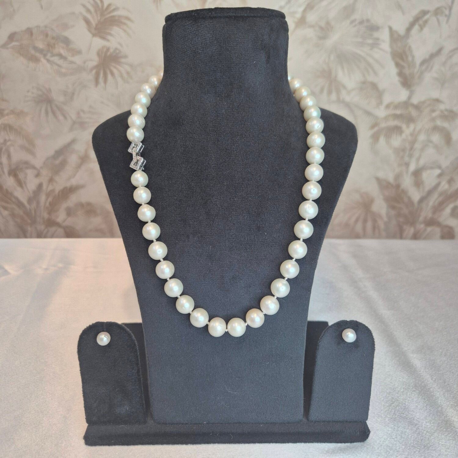 Striking Double Knotted White 10.5mm Round Pearls 20Inch Long Necklace - Image 3