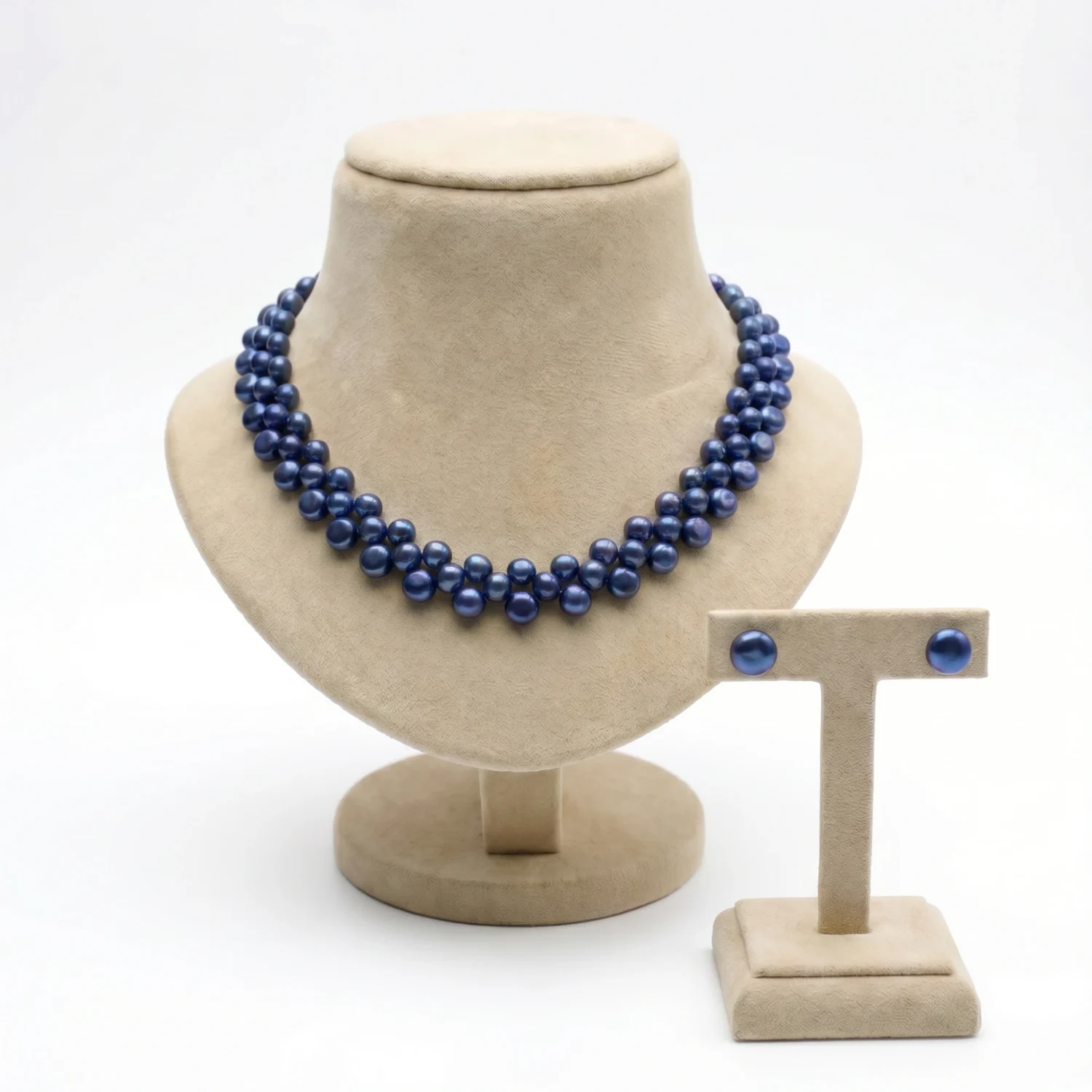 The Royal Blue Woven Pearl Necklace & Studs Set