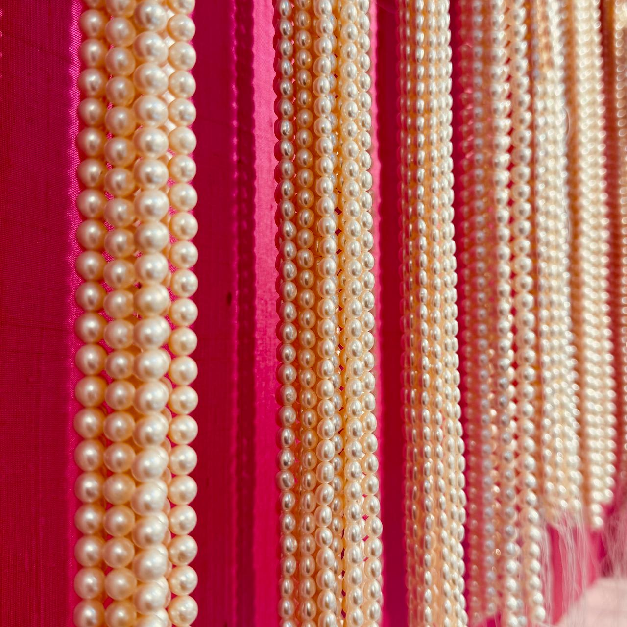 Freshwater pearl strands in various sizes