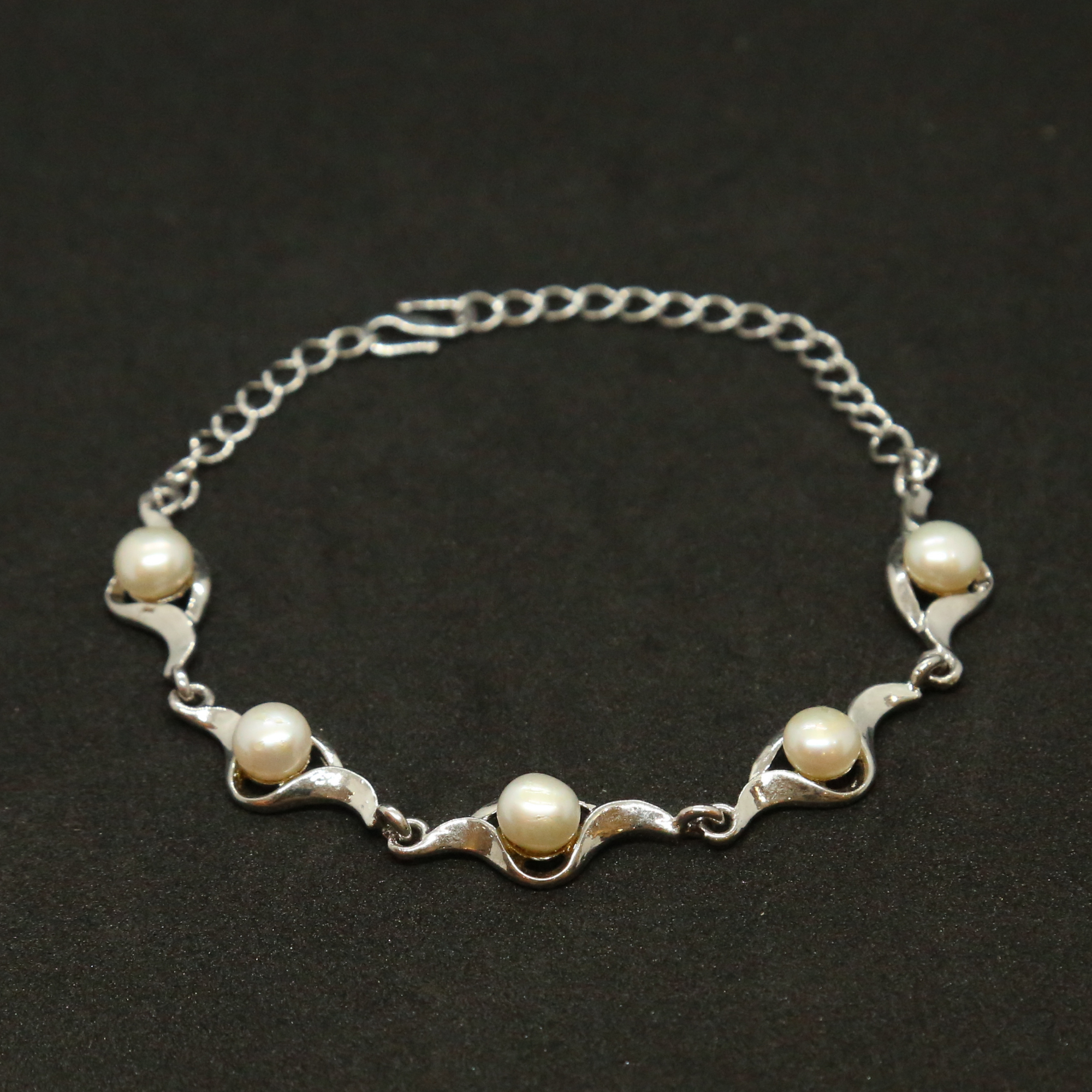Stylish Pearl Silver Polish Online Bracelet