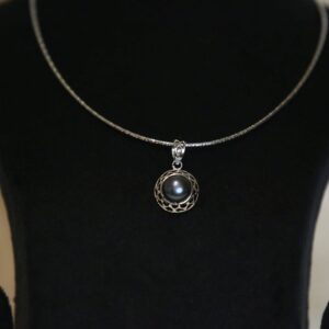 Dreamy 925 Silver Pendant With 10.5mm Bluish Grey Button Pearl