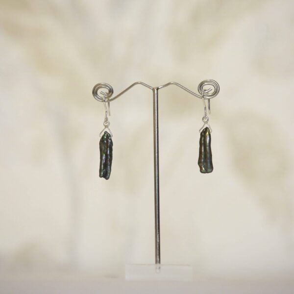 Sleek 925 Silver Hook Earrings Featuring Multicoloured Baroque Pearls